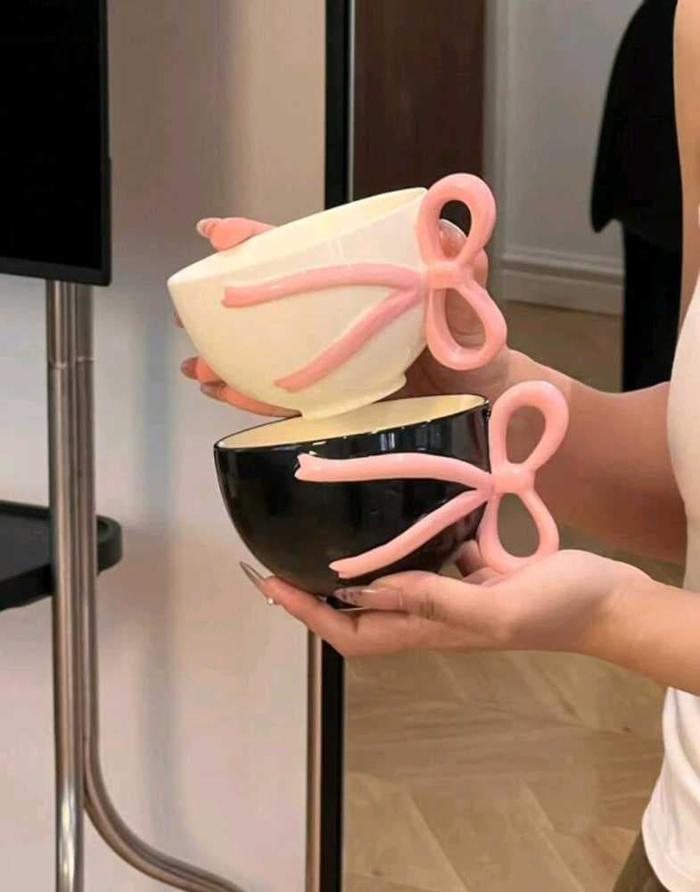 كوب مقبض فيونكه بتصميم جديد 300 ملي لون أبيض