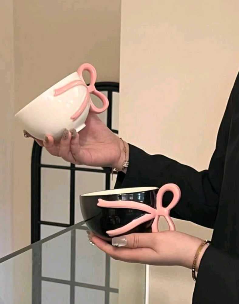 كوب مقبض فيونكه بتصميم جديد 300 ملي لون أبيض