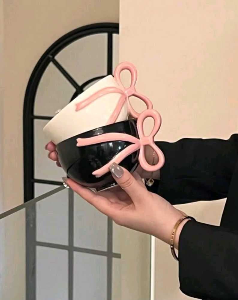 كوب مقبض فيونكه بتصميم جديد 300 ملي لون أبيض