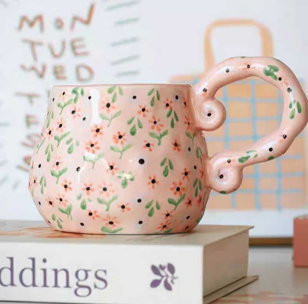 مغ زخرفة زهور وردي يد كبيرة 350 ملي