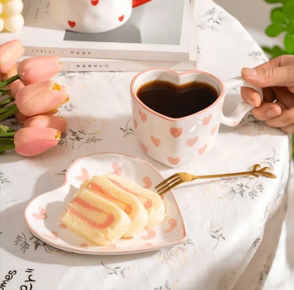 فنجان قلوب وردي 250 ملي 